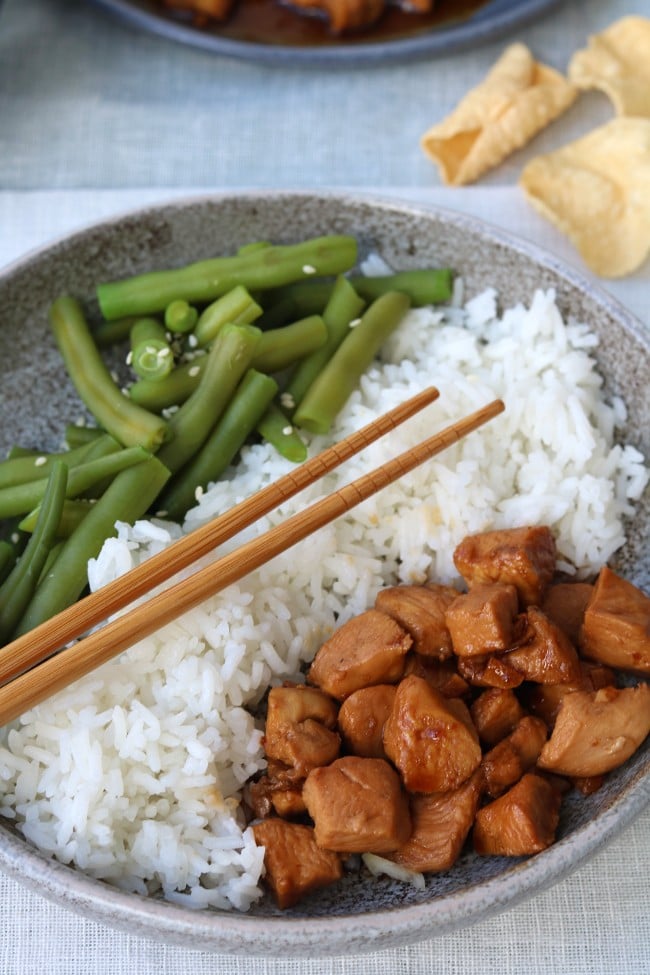 Kip teriyaki met rijst en sperziebonen