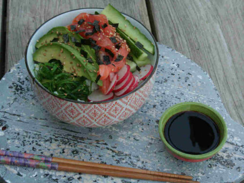 Sushi in a bowl