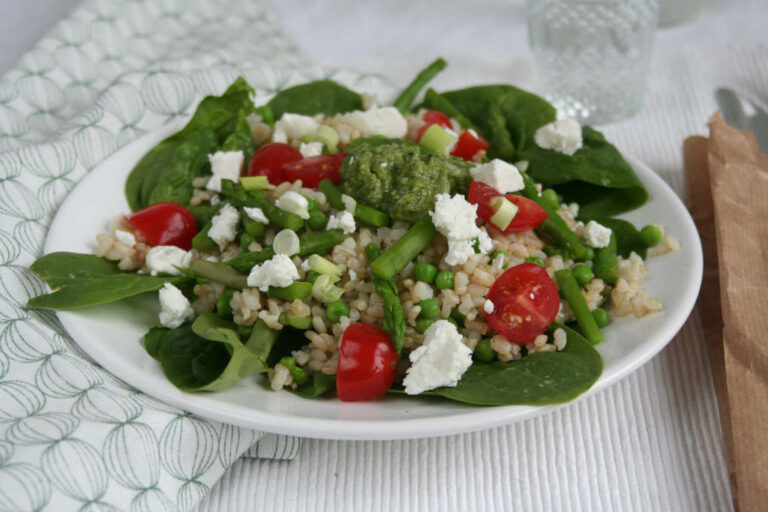 Ronde rijst met pesto en groente