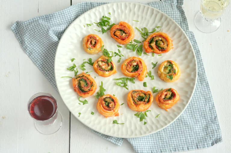 bladerdeeghapjes met chorizo 1