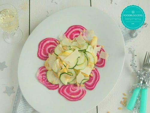 carpaccio van courgette en biet