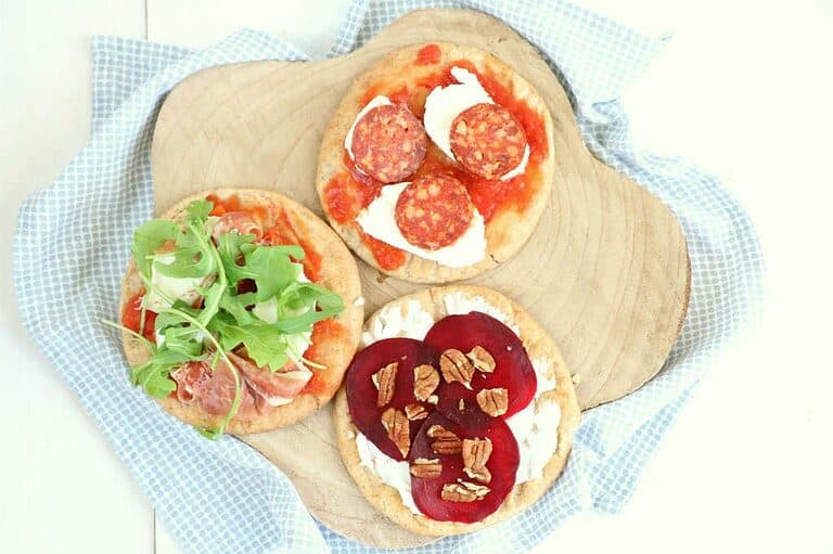 Pita pizza’s van speltmeel