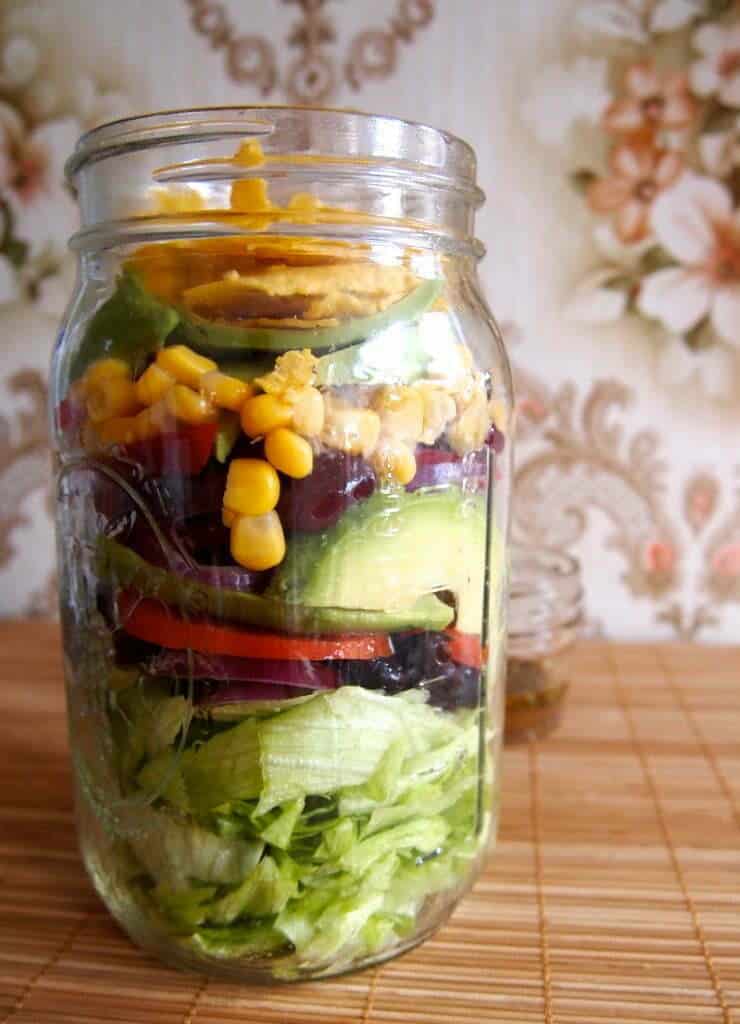 salade in een pot mexicaanse salade