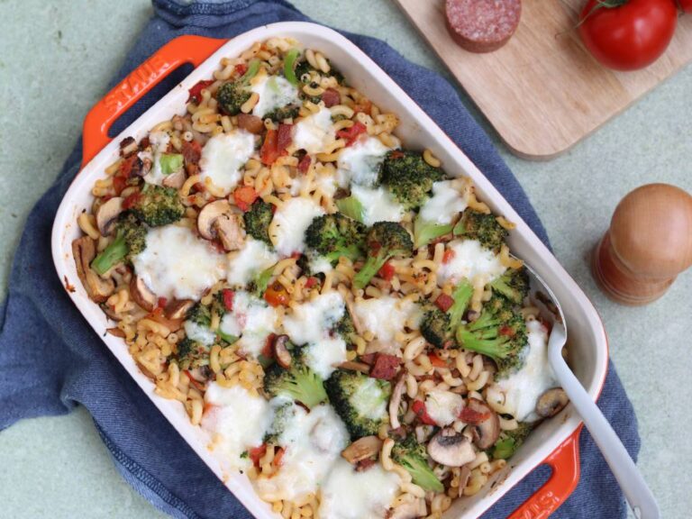 Macaroni ovenschotel met broccoli