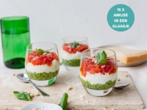 Amuse in een glaasje. Ontdek 15 hapjes in een glaasje die je vooraf kunt voorbereiden.