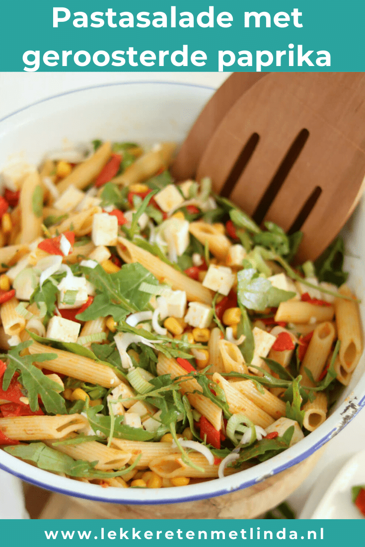 spreiding Invloed klein Pasta salade met geroosterde paprika en feta