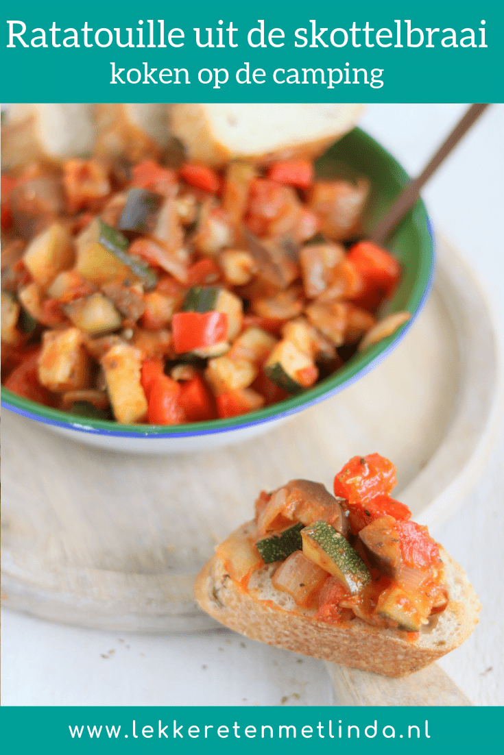 Voor dit stoofgerecht heb je de skottelbraai nodig. De groente stoof je met kruiden in een blik tomaat en serveer de ratatouille met stokbrood.