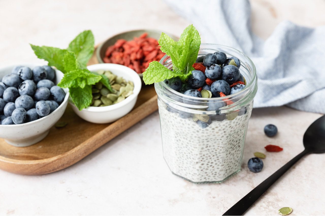Chia pudding met blauwe bessen
