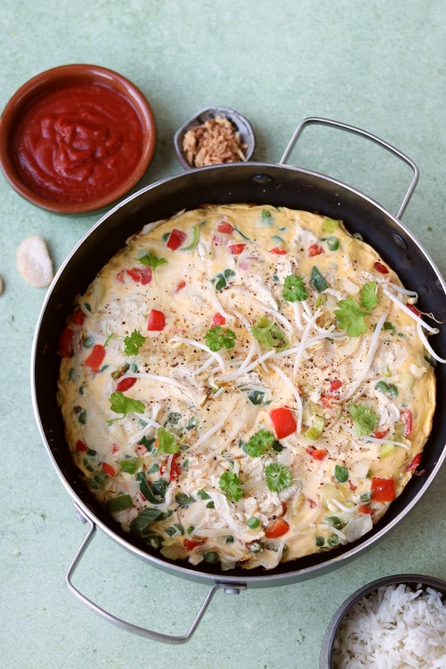 Foe yong hai kip met zoetzure saus