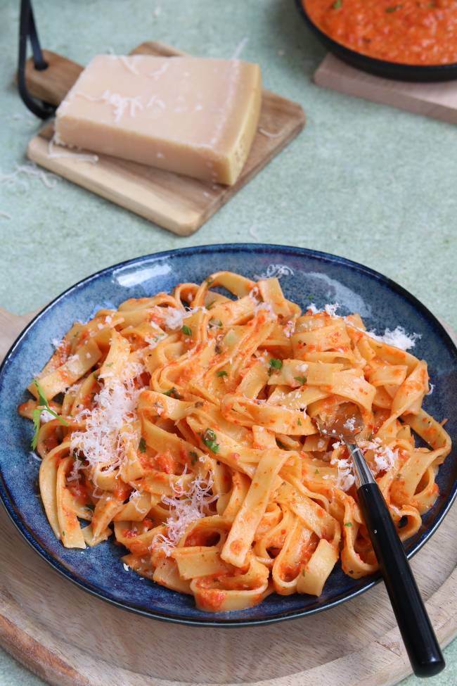 Pasta met paprikasaus