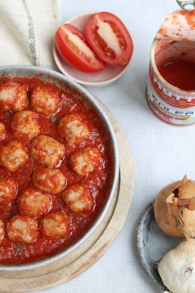 Balletjes in tomatensaus