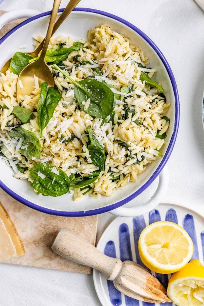 Orzo recept met spinazie