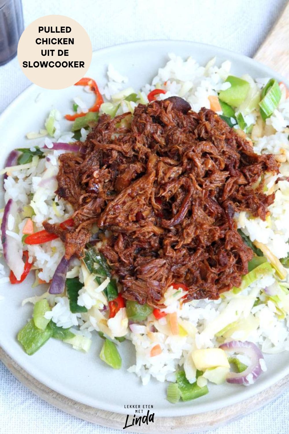 Aziatische pulled chicken uit de slowcooker