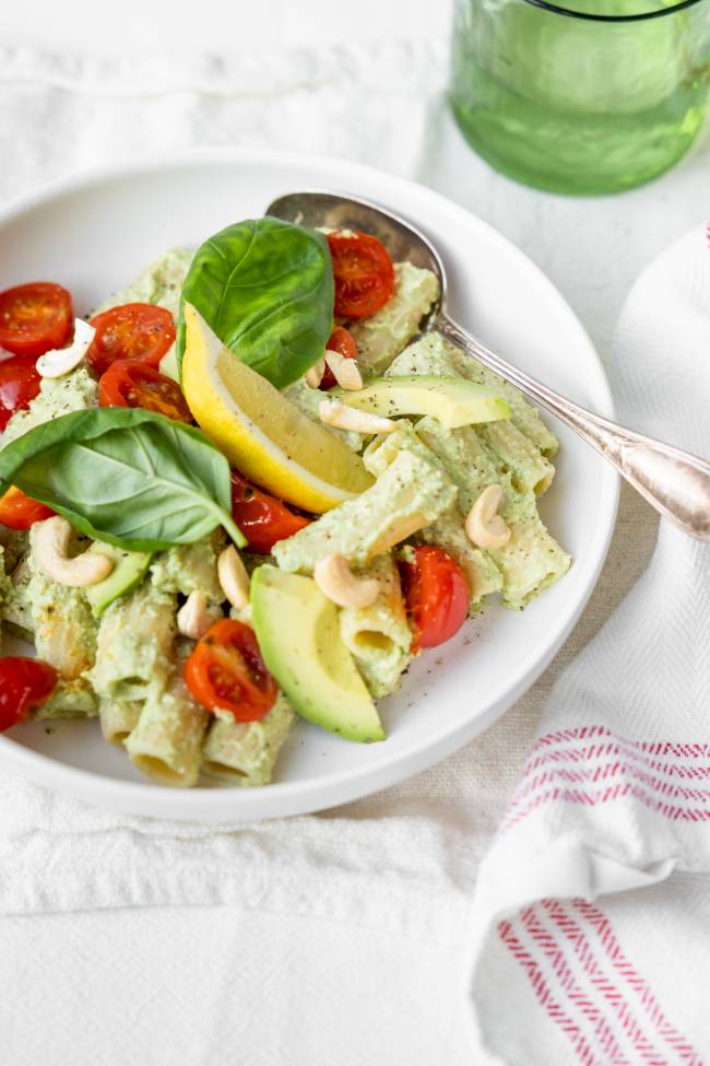 Avocado pasta, pasta recepten voor doordeweeks
