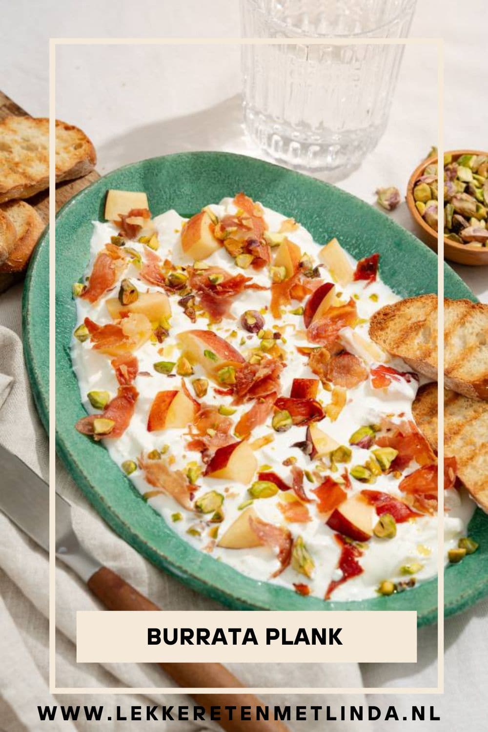 Burrata plank voor bij de borrel