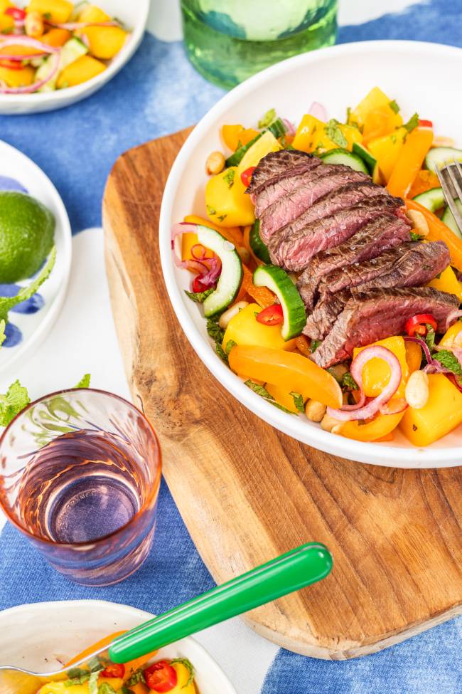 Biefstuk salade met mango