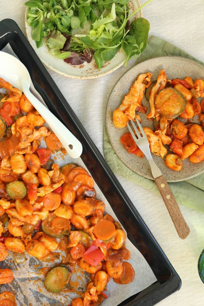 Bakplaat met gnocchi, traybake met gnocchi